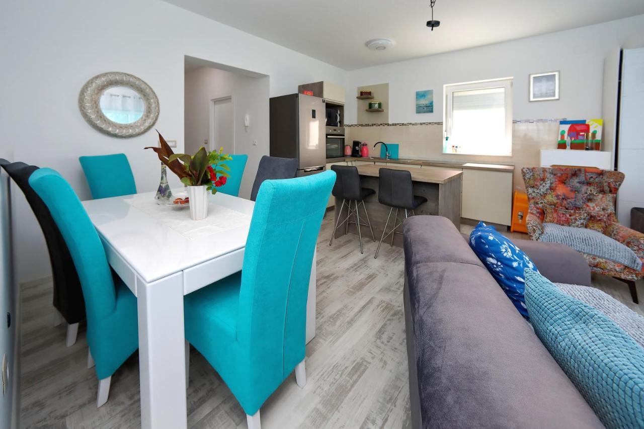 Apartmani Marina S Pogledom, Sukošan Eksteriør bilde